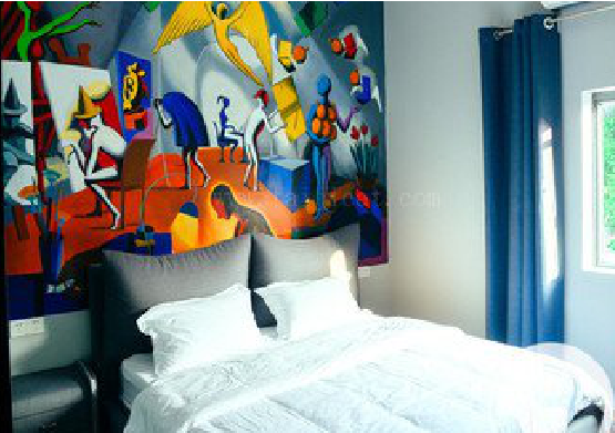 乐山对于酒店的墙体彩绘而言更注重哪些方面？