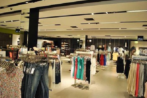 乐山商场里的店面怎么装修？